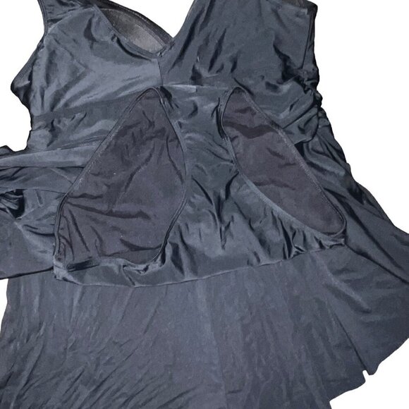 Torrid Wireless Short Asymmetrical Swim Dress With Brief Size 2 - Picture 4 of 5